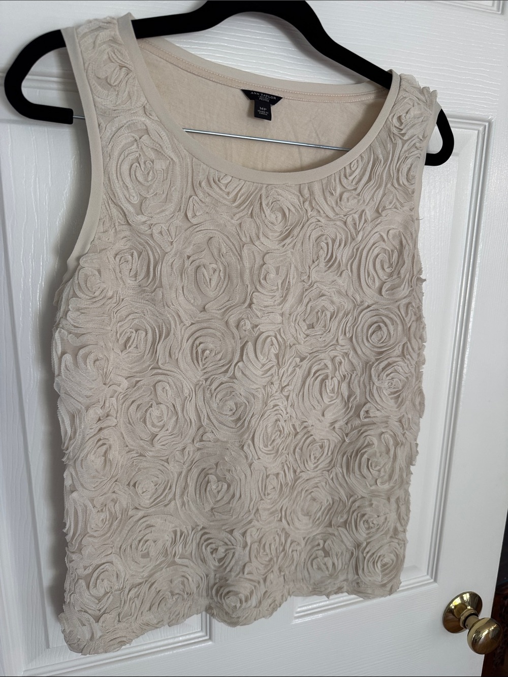 Ann Taylor Beige Rosette Sleeveless Tank